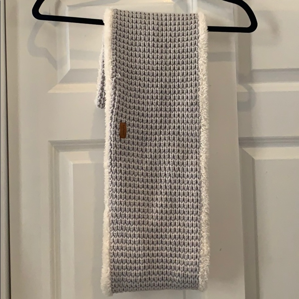 Plush Barbour circle scarf